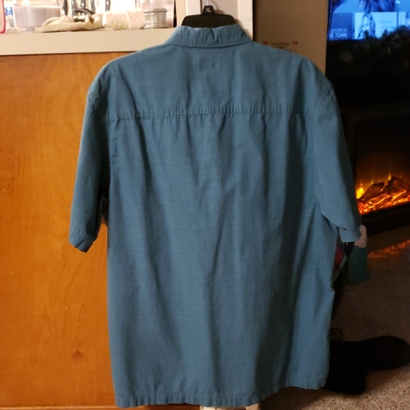 Men's casual button down - Picture 3 of 3